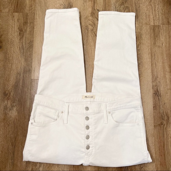 Madewell Stovepipe Jeans in Pure White: Button-Front Edition - Picture 6 of 12